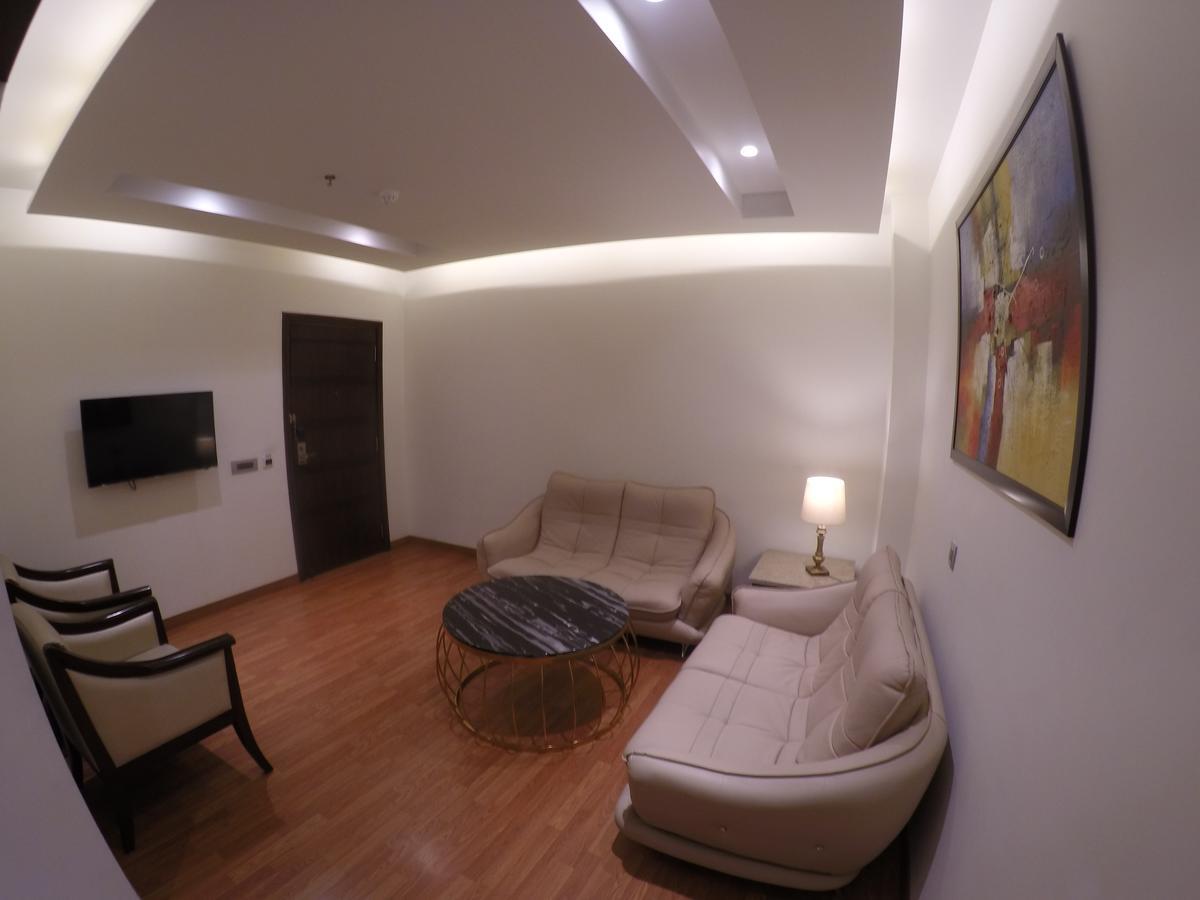 Hotel Imperia Suites Jalandhar Eksteriør bilde
