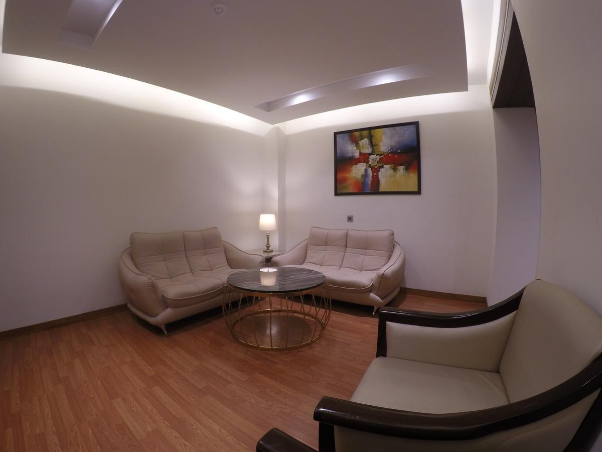 Hotel Imperia Suites Jalandhar Eksteriør bilde